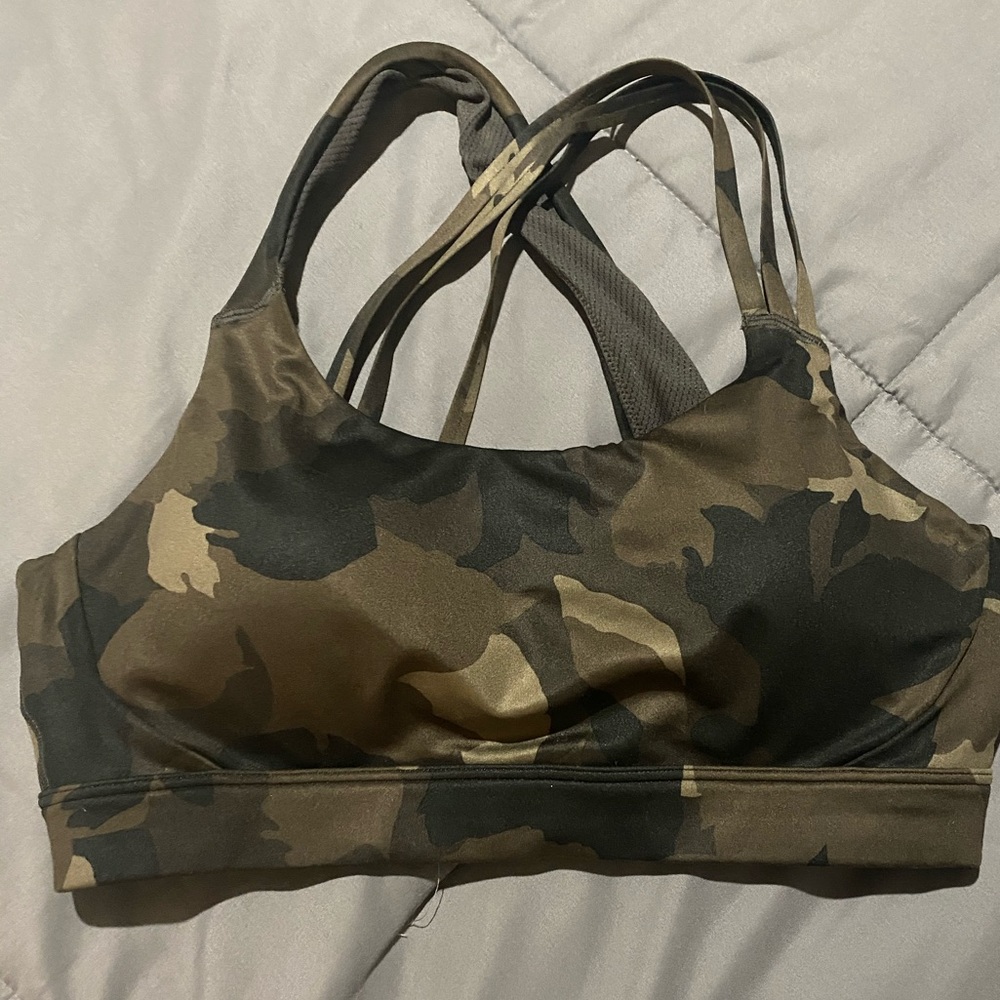 Athlete camo sports bra